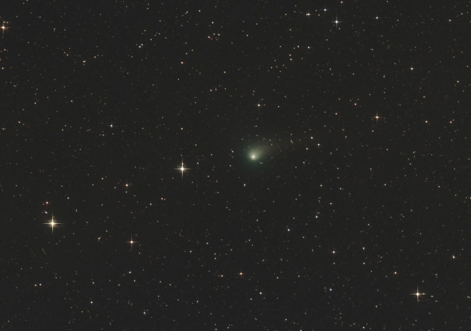 Cometa C/2017 T2 (Panstarrs)